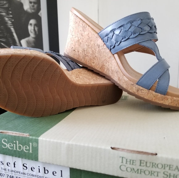 PRICE DROP Josef Seibel Wedges - Picture 2 of 5